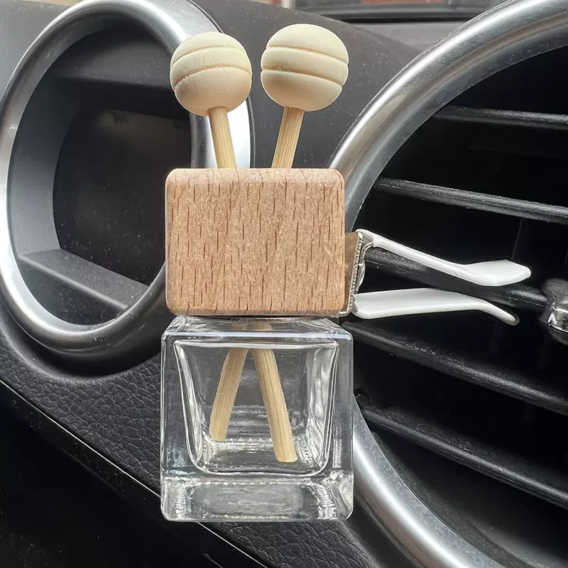 Custom Made Glass Square Round Color Aroma Perfume Diffuser Hanging Car Diffuser Bottle 10Ml with Vent Clip